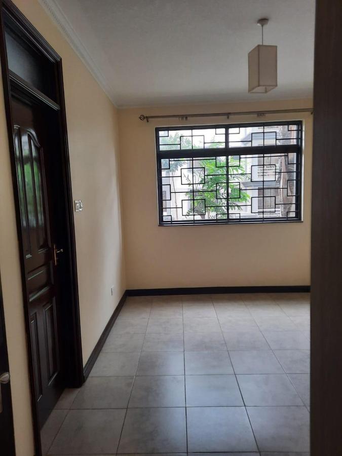 3 Bed Apartment with En Suite in Lavington - 13