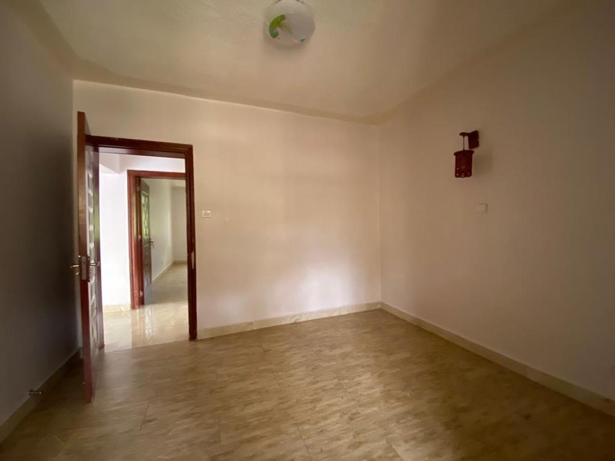 8 Bed Apartment with En Suite at Lavington - 8