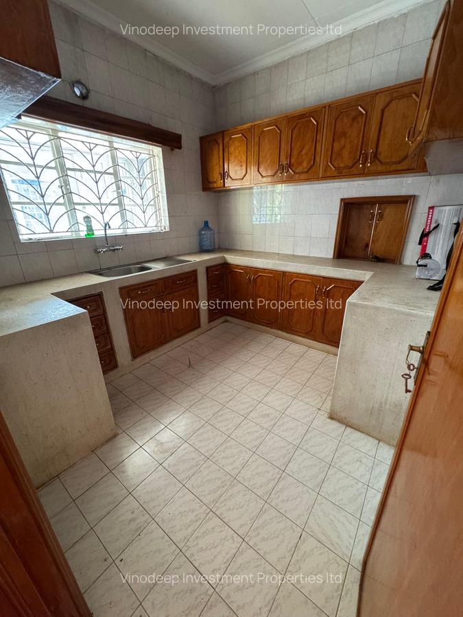 900 ft² Commercial Property with Service Charge Included at Old Waiyaki Way - 7