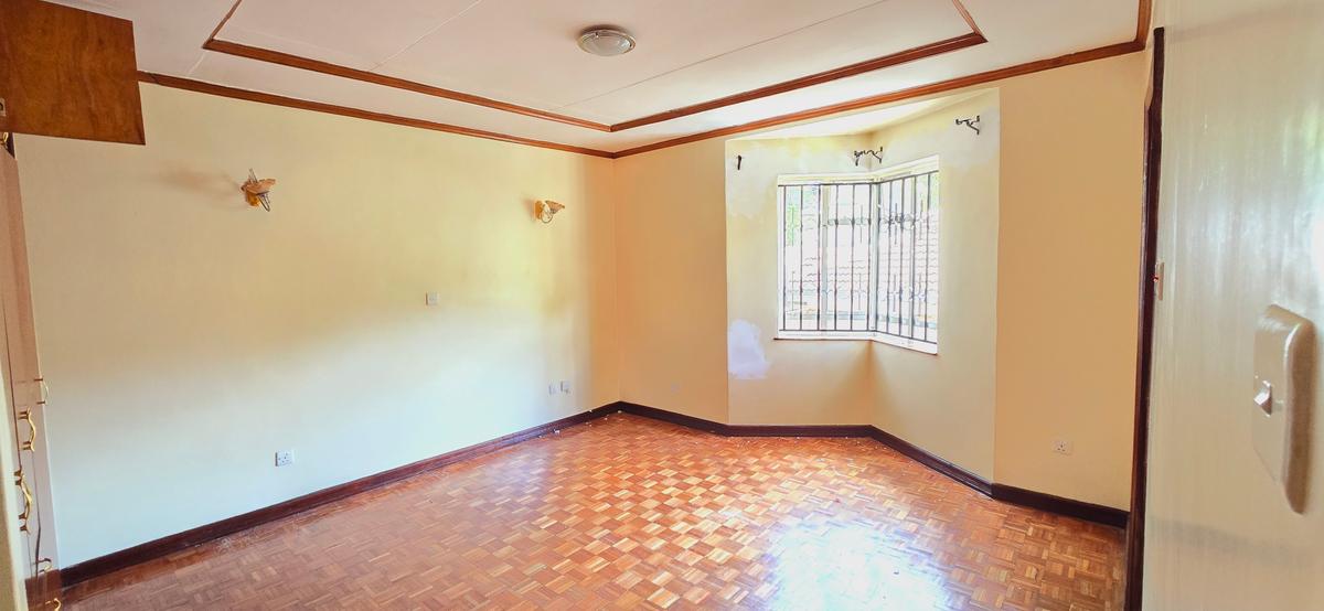 5 Bed Townhouse with En Suite at Mugumo Road - 7