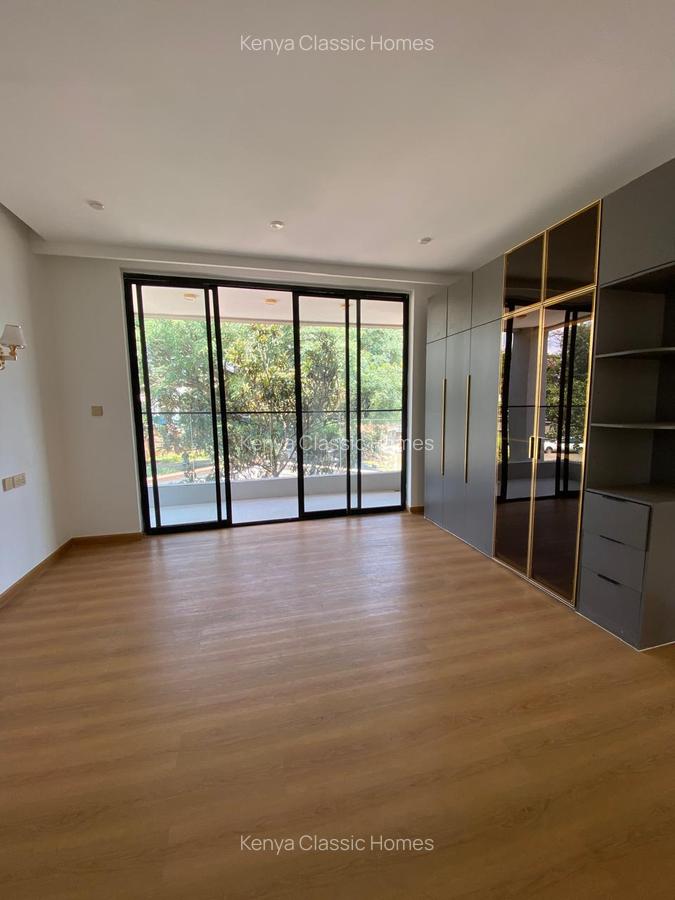 5 Bed Villa with En Suite at Lavington - 10