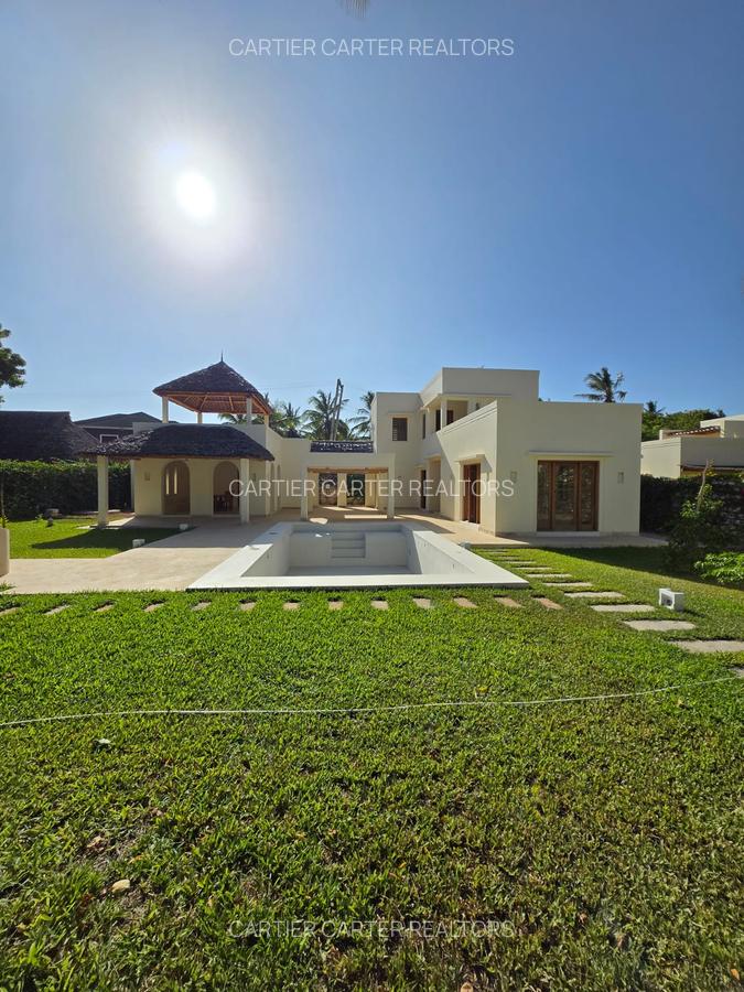 3 Bed Villa with En Suite in Watamu - 1