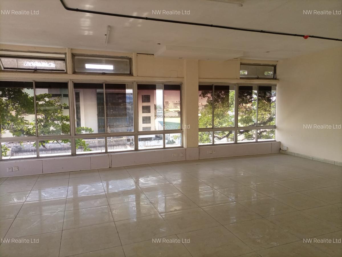 250 ft² Office with Service Charge Included at Moi Avenue - 5