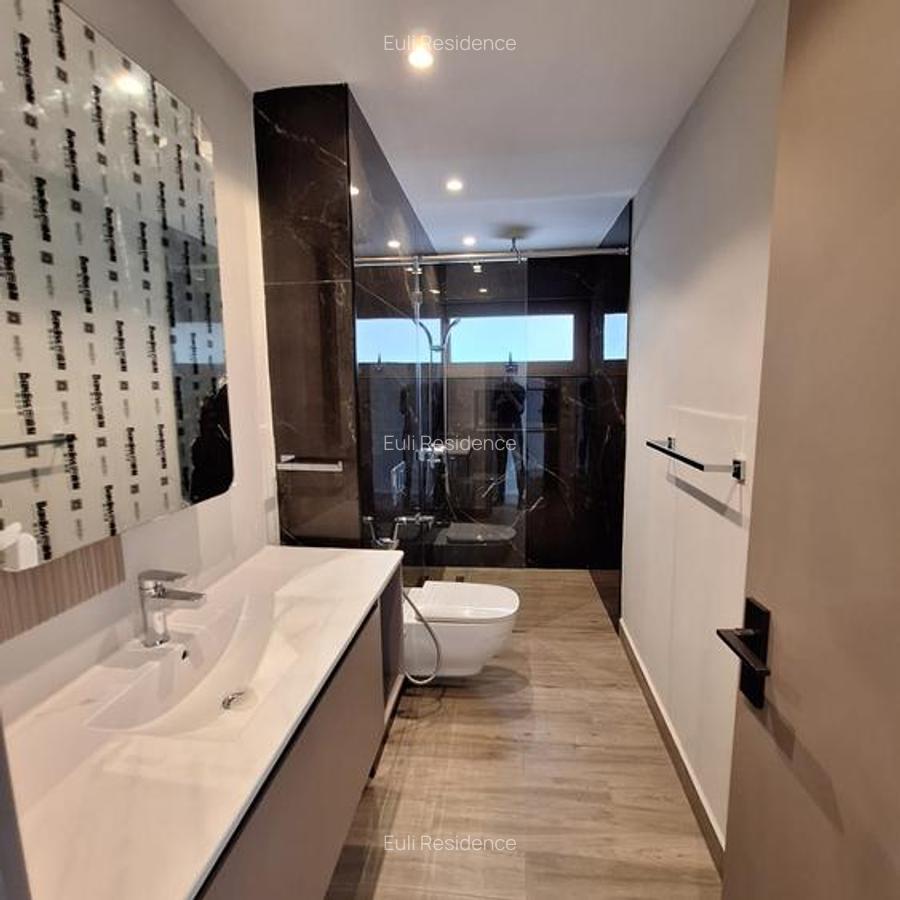 1 Bed Apartment with En Suite at Red Hill - 4