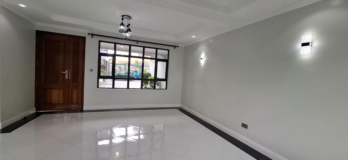 4 Bed Townhouse with En Suite in Muthaiga - 13