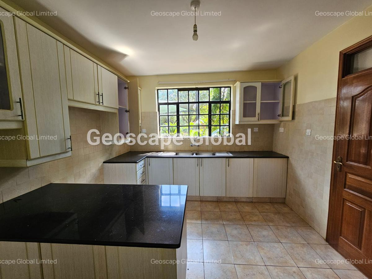 4 Bed House with En Suite in Runda - 7