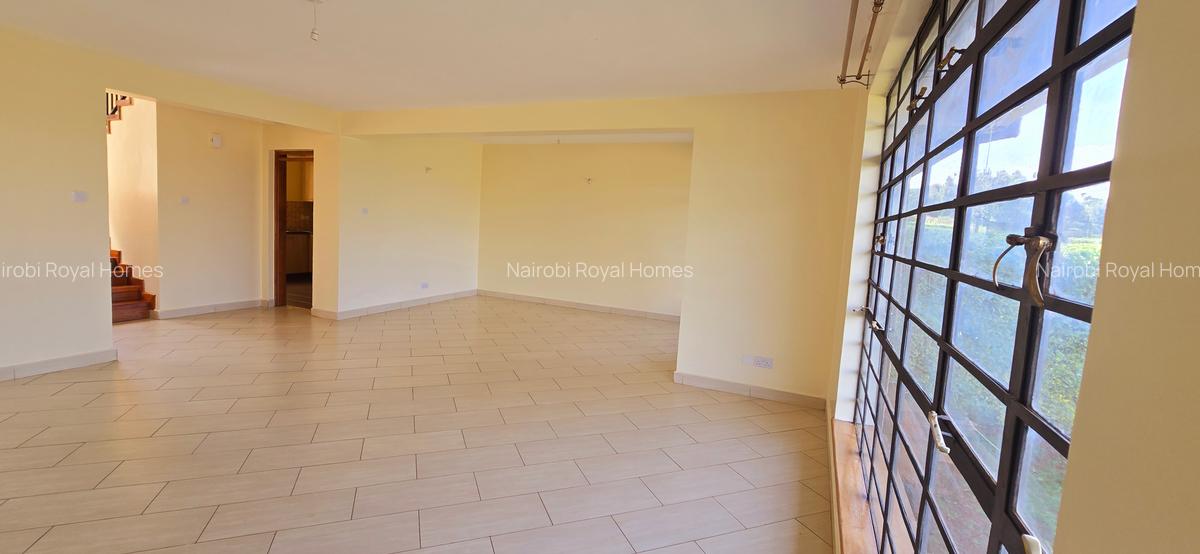 5 Bed Townhouse with En Suite at Edenville - 13