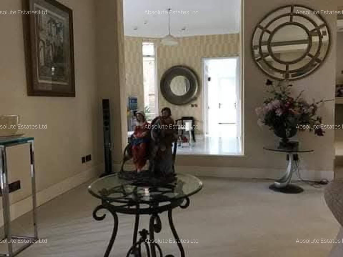 5 Bed Townhouse with En Suite in Muthaiga - 4