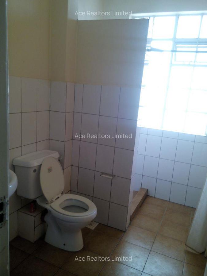 2 Bed Apartment with En Suite at Parklands - 8