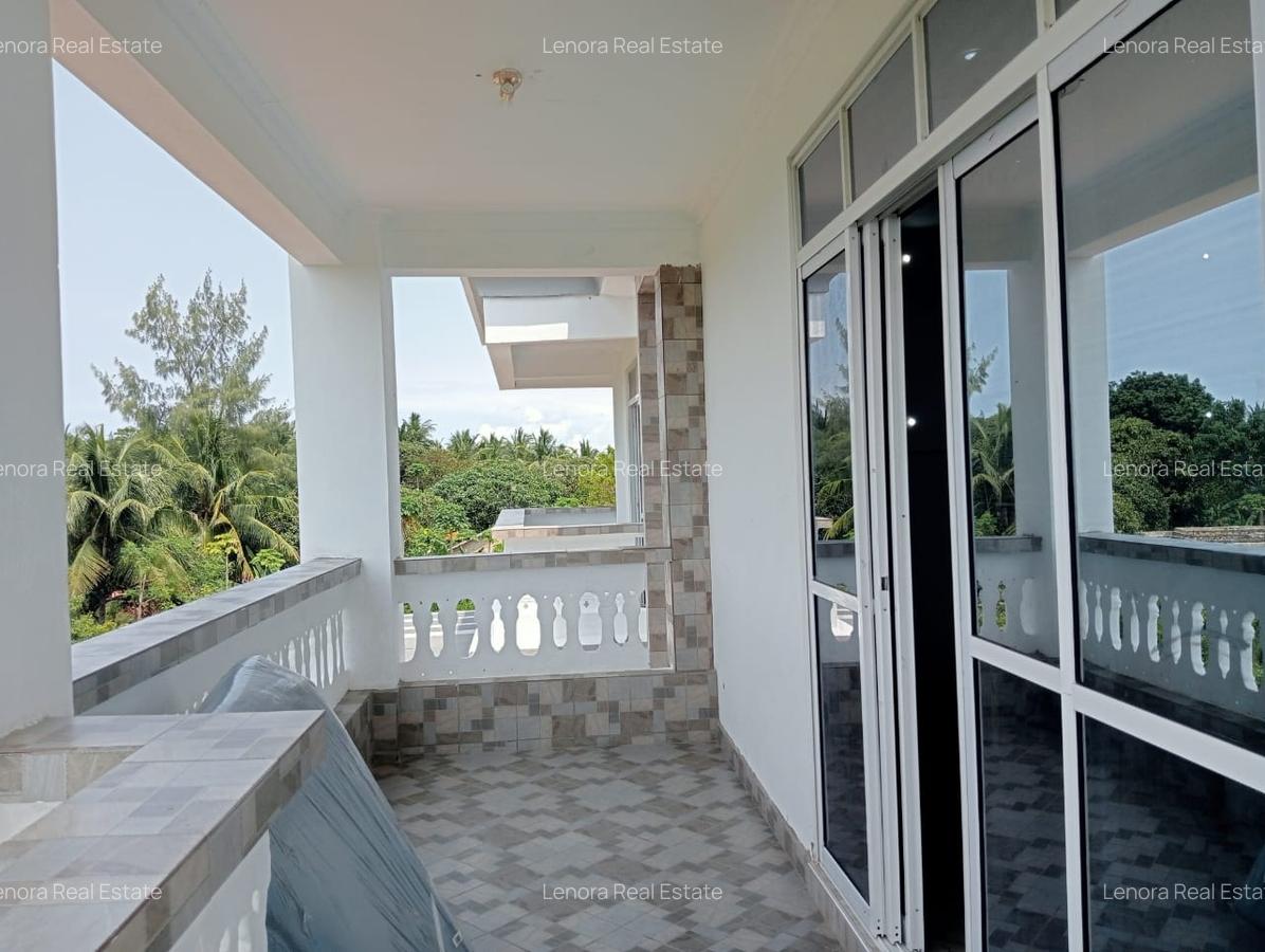6 Bed Villa with En Suite in Diani - 9