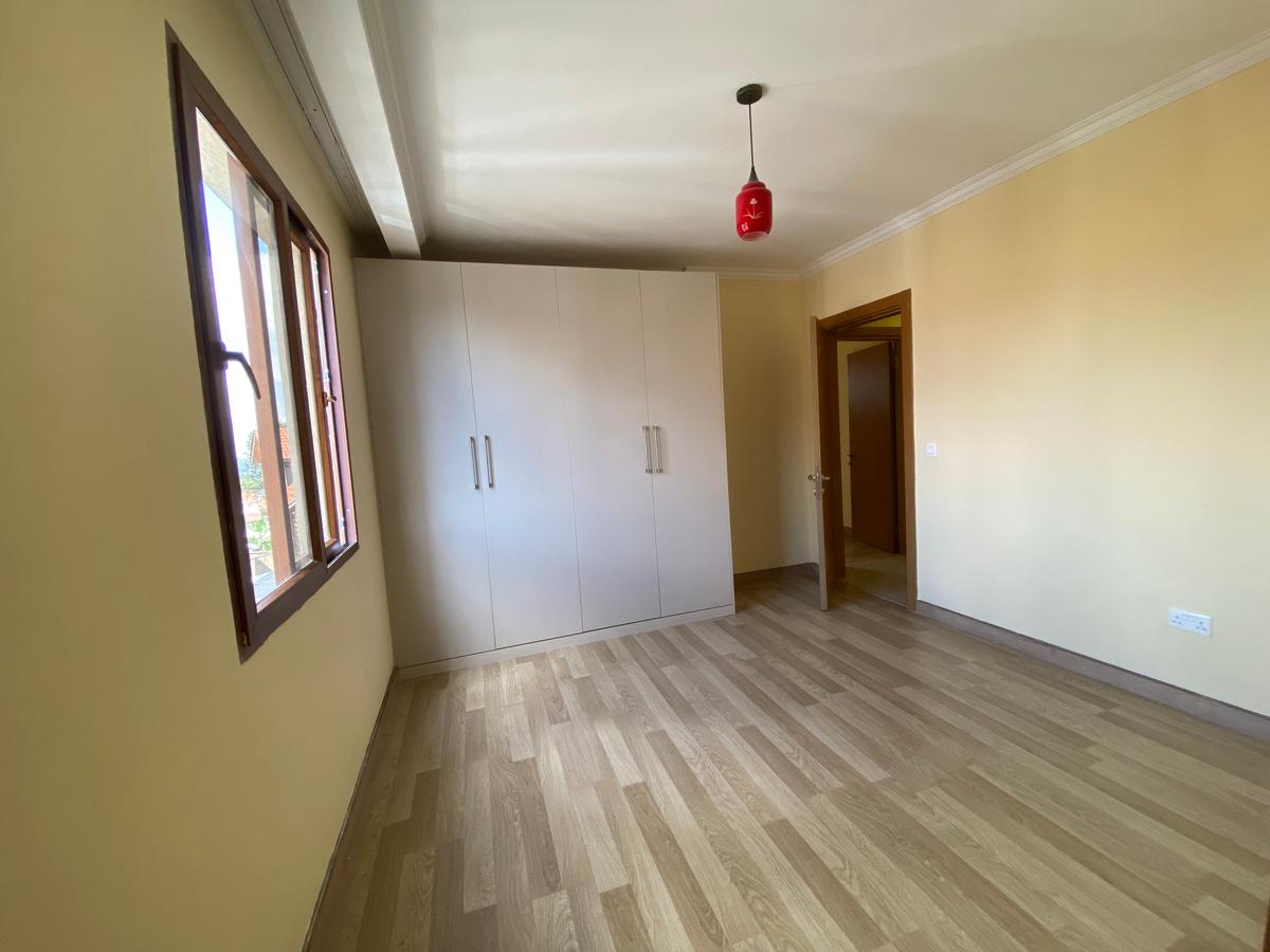 3 Bed Apartment with En Suite in Kileleshwa - 11