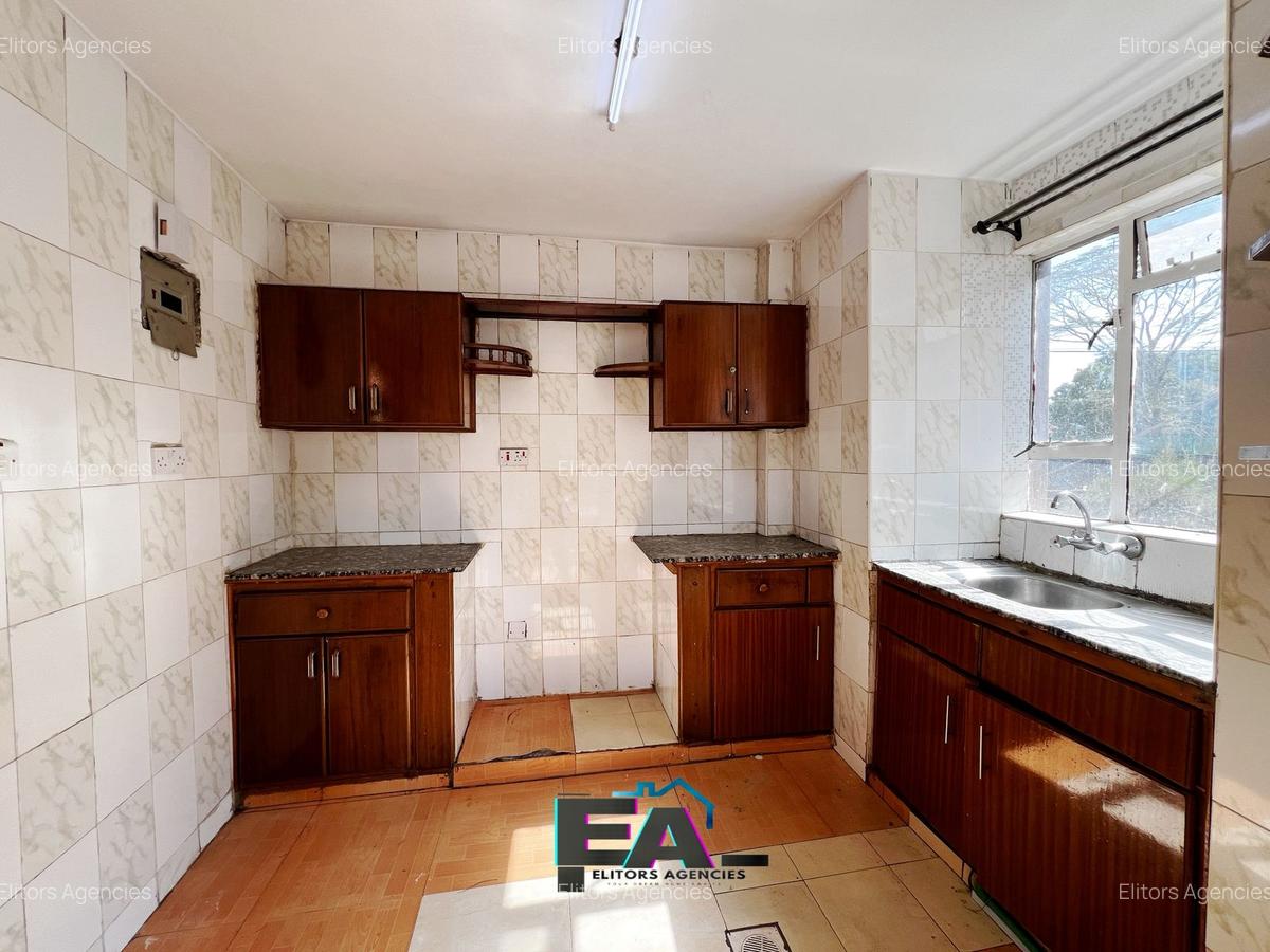 2 Bed Apartment with En Suite at School Lane - 3