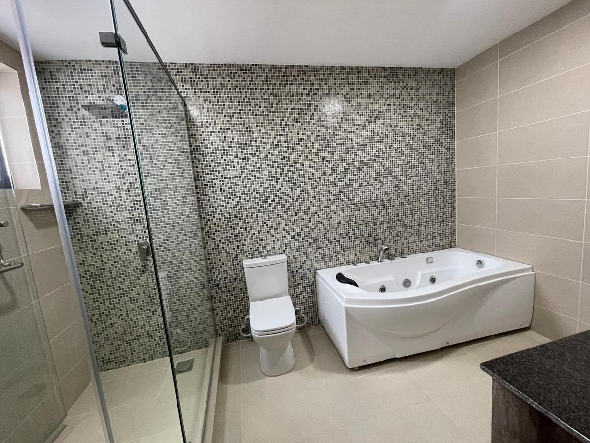 4 Bed Apartment with En Suite in Lavington - 8