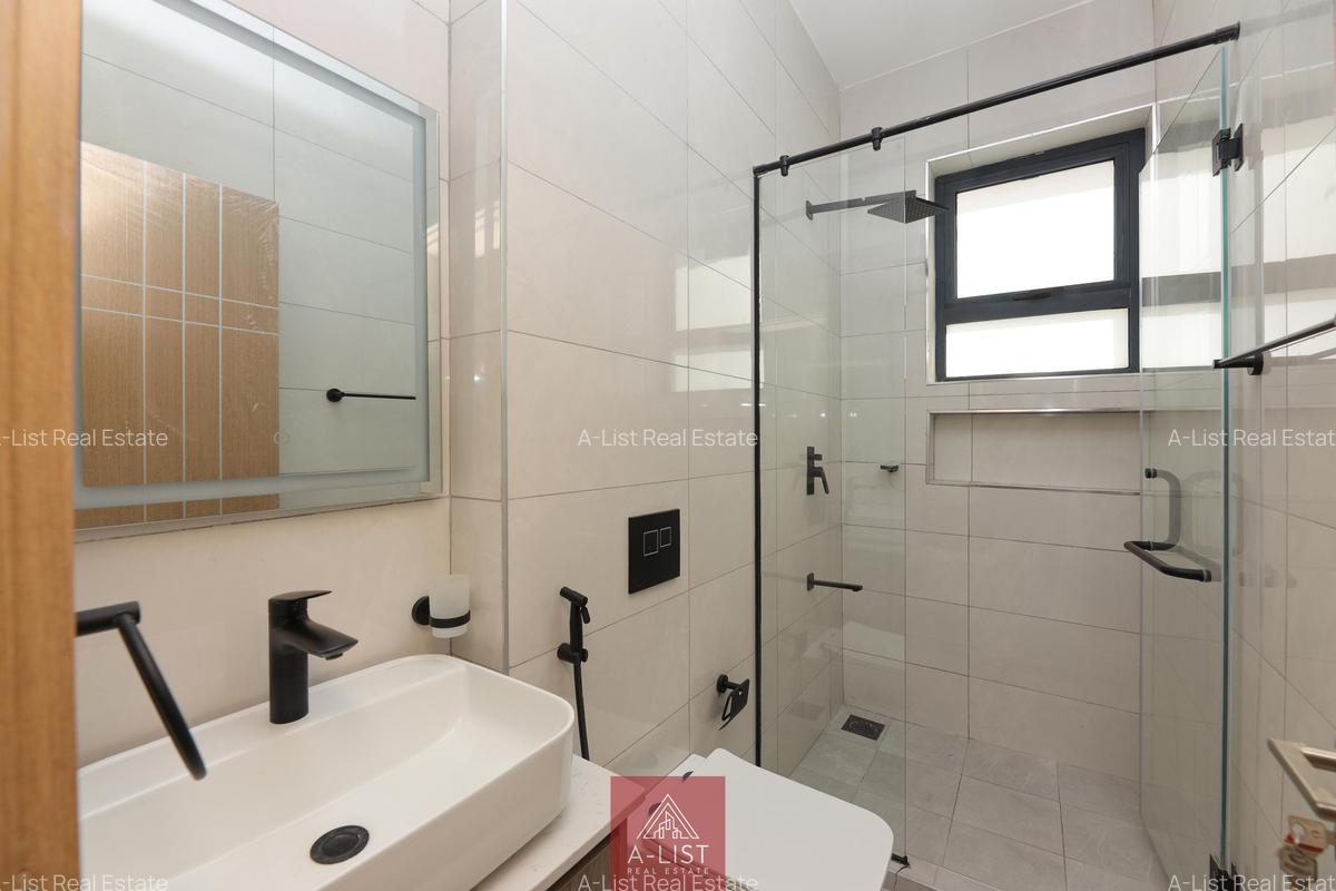 3 Bed Apartment with En Suite at Brookside Drive - 10