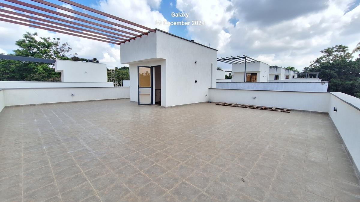 4 Bed Townhouse with En Suite at Near Lavington Mall - 3