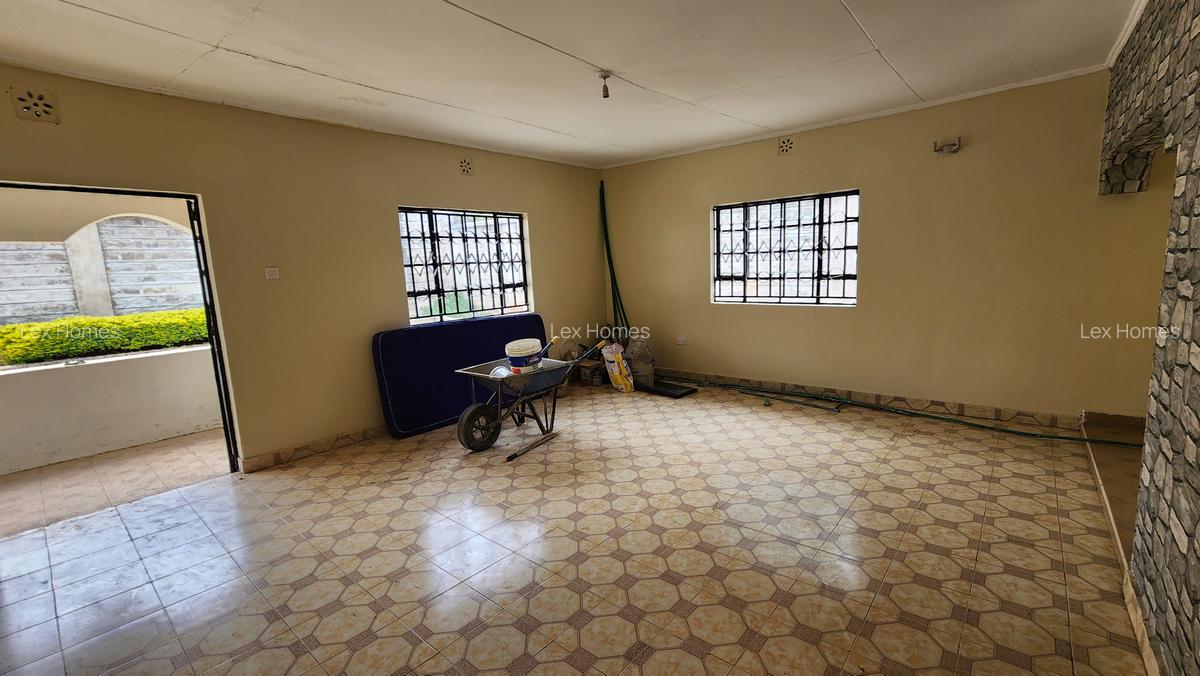 3 Bed House with En Suite at Rimpa Road - 5