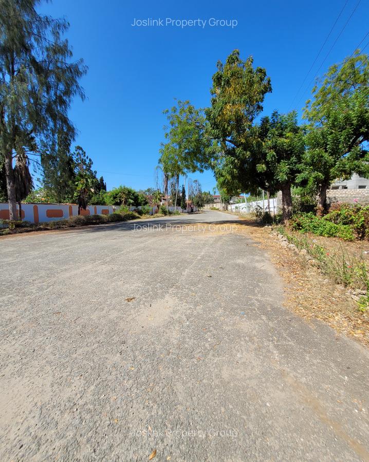 Land in Nyali Area - 2