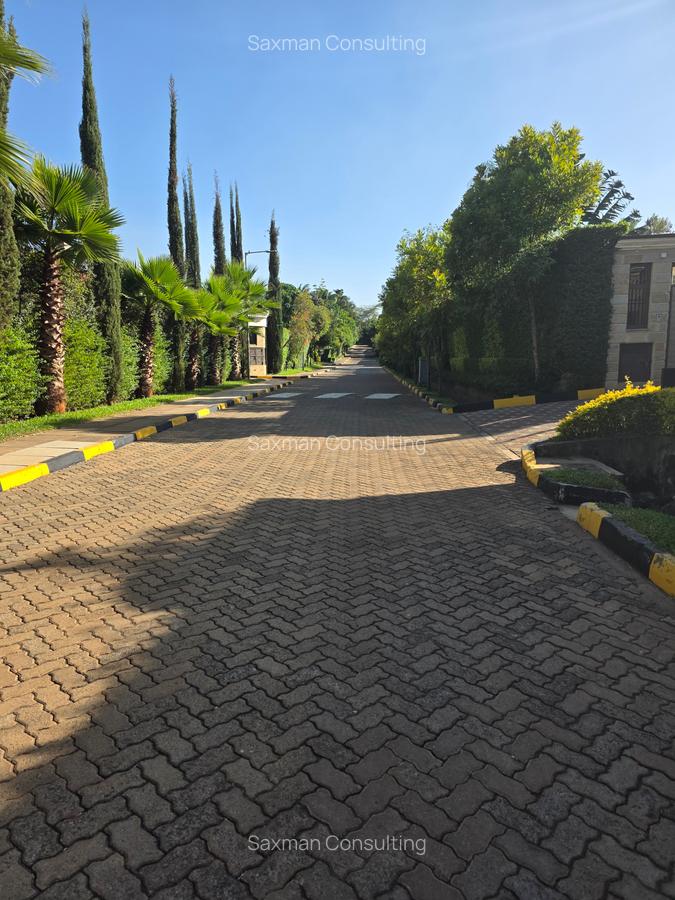 Residential Land in Runda - 5