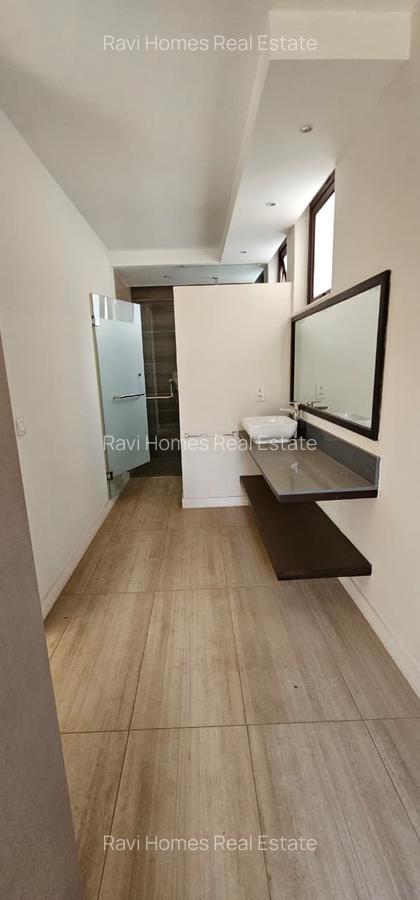 5 Bed Villa with En Suite at Chalbi Drive - 13