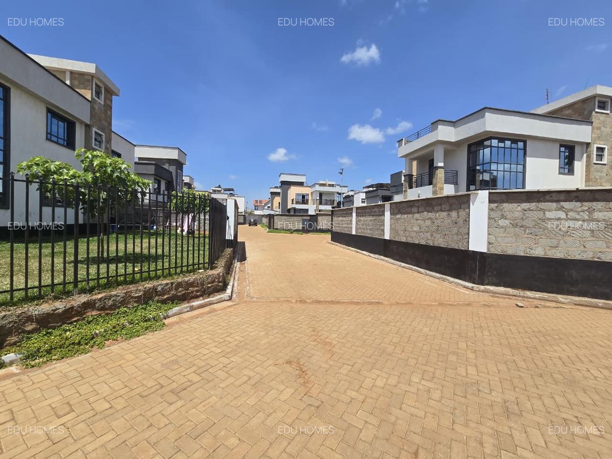 4 Bed House with En Suite at Thikaroad - 12