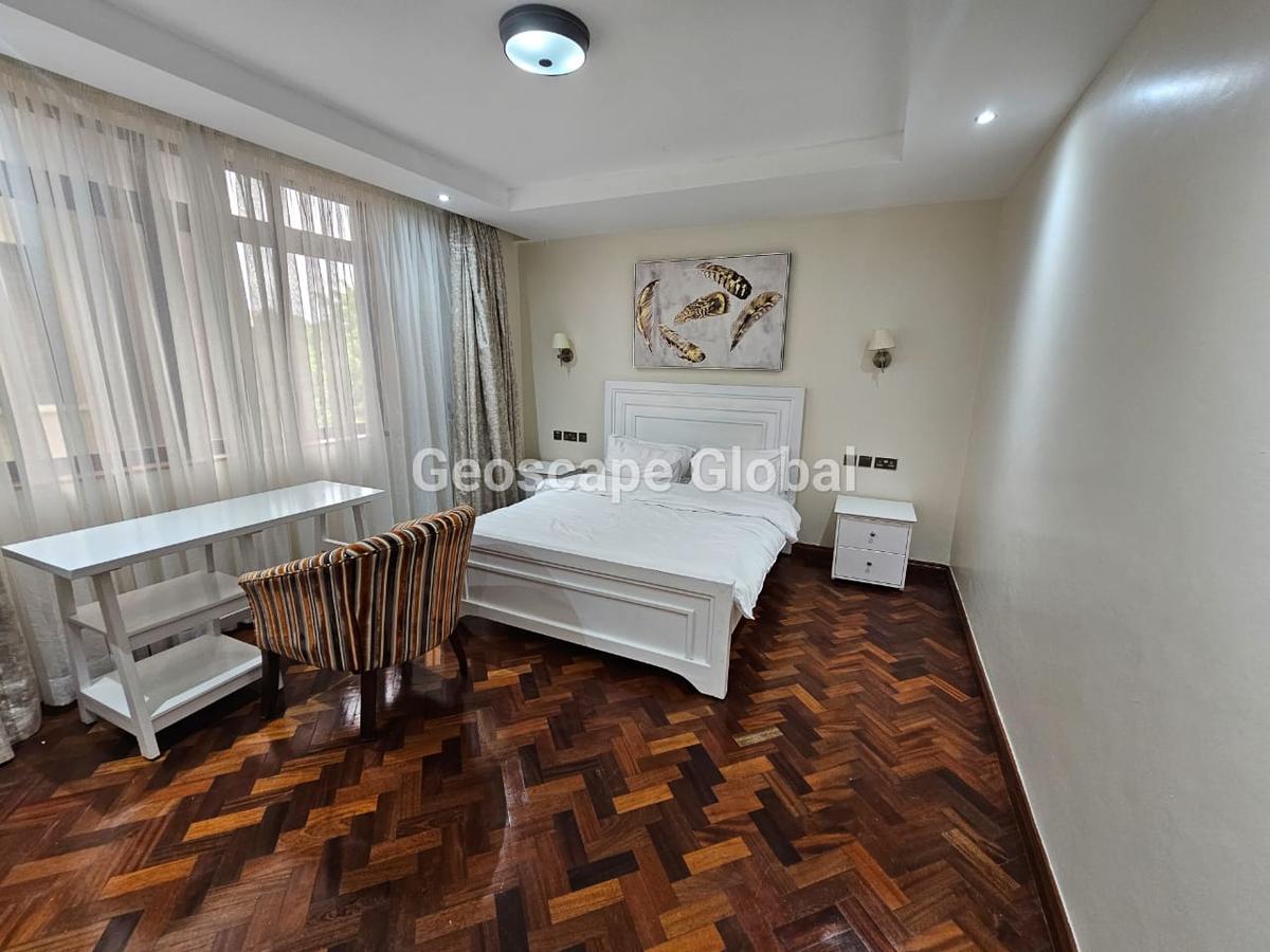 Furnished 3 Bed Apartment with En Suite in Riverside - 15