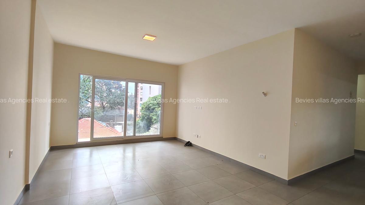 2 Bed Apartment with En Suite at Parklands - 15
