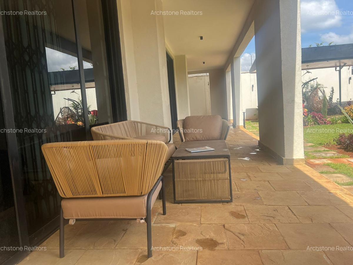 5 Bed House with En Suite in Runda - 10