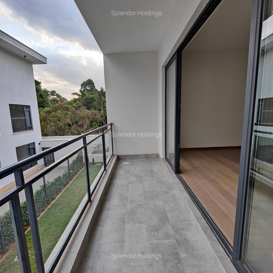 5 Bed Townhouse with En Suite in Lavington - 13