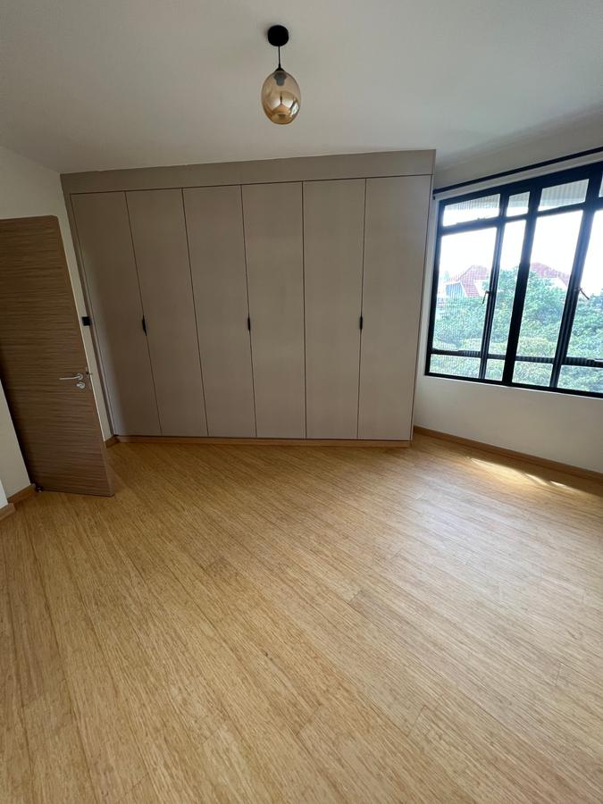 3 Bed Apartment with En Suite at Westlands - 17