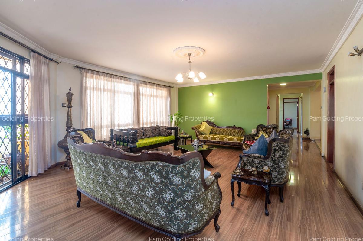 3 Bed Apartment with En Suite at Batu Batu Road - 3