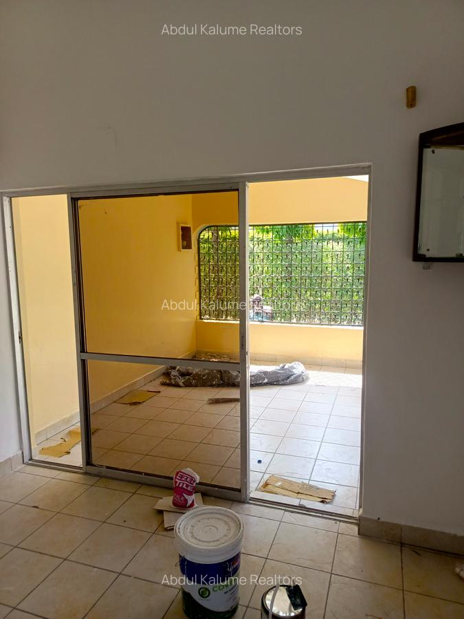 2 Bed House with En Suite at Bamburi - 6