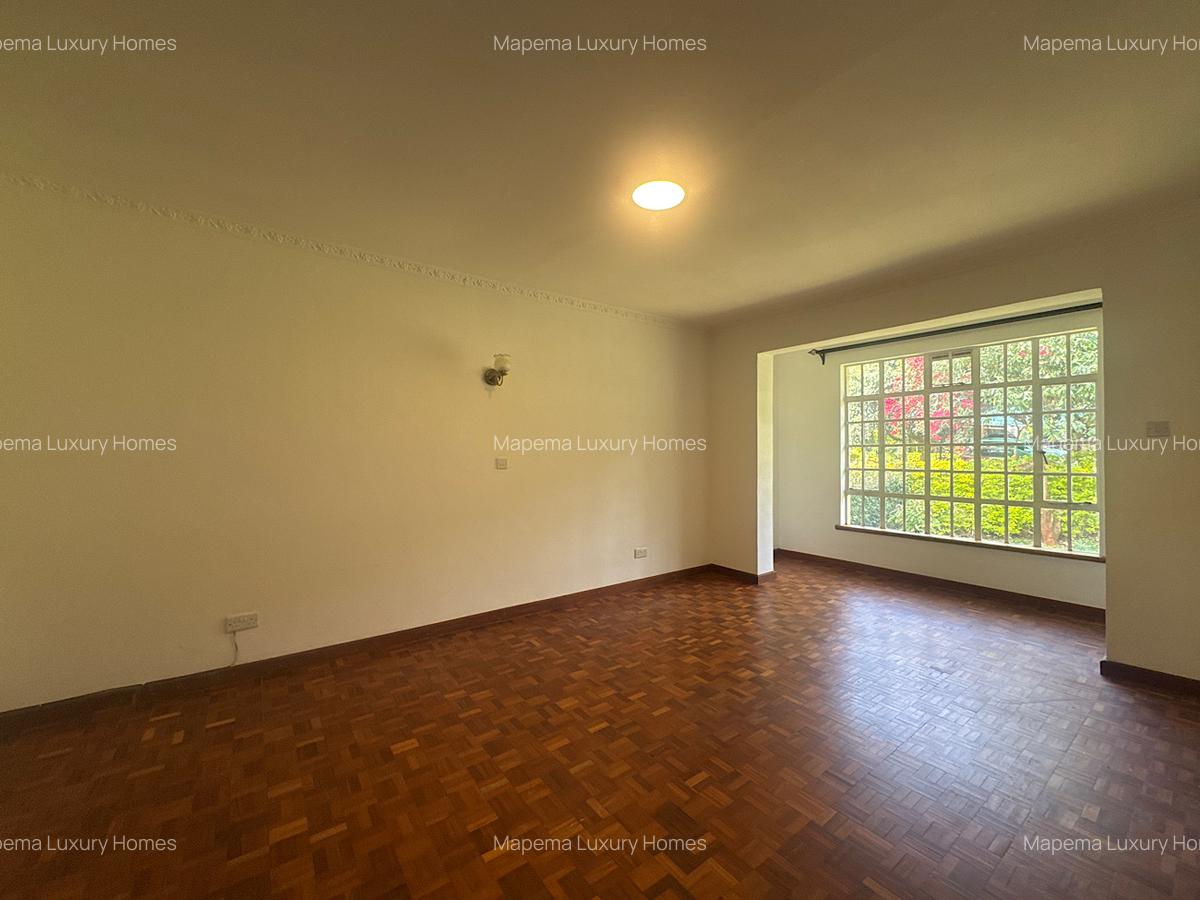 5 Bed House with En Suite at Hardy Area - 4
