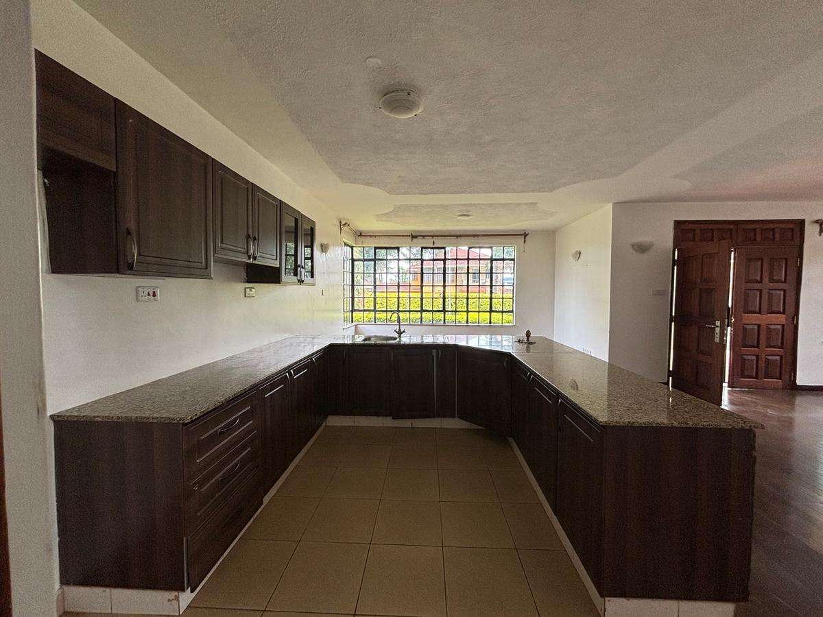 4 Bed Villa with En Suite in Kiambu Road - 8