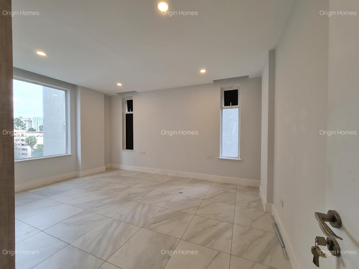 1 Bed Apartment with En Suite at Rhapta Road - 3