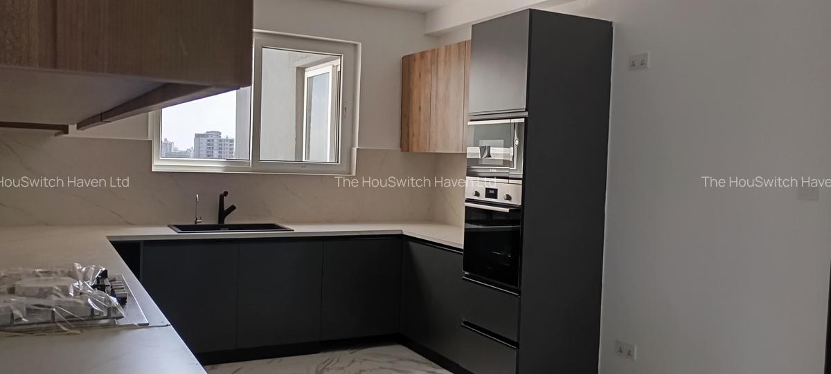 5 Bed Apartment with En Suite at Off General Mathenge - 8