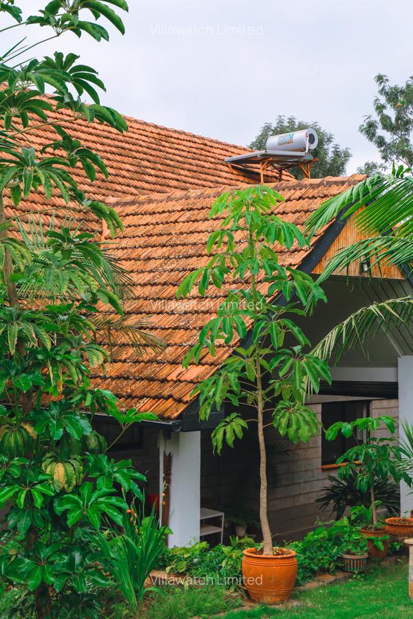 3 Bed Villa with En Suite at Mushroom Gardens - 14