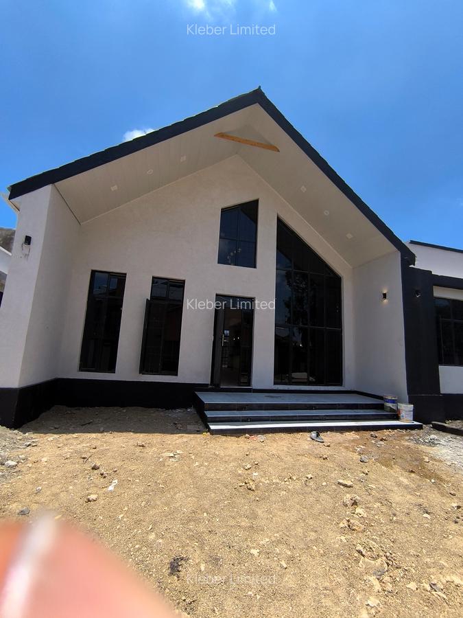 3 Bed House with En Suite in Kitengela - 1