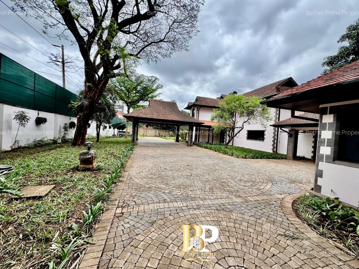 5 Bed House with En Suite in Gigiri - 2