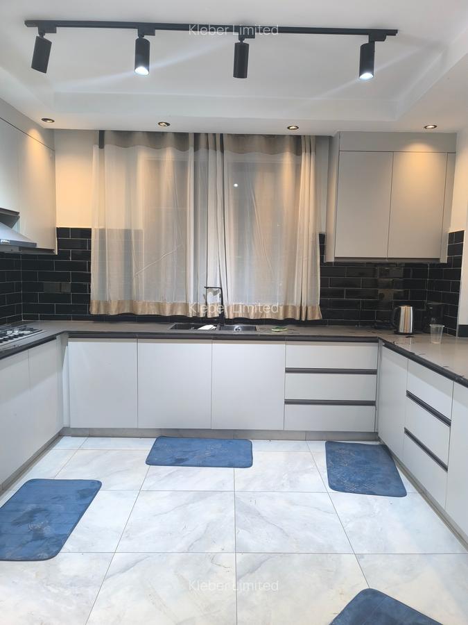 4 Bed Villa with En Suite at Eastern Bypass - 6
