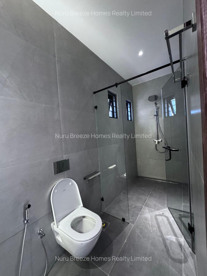 4 Bed Townhouse with En Suite in Loresho - 18