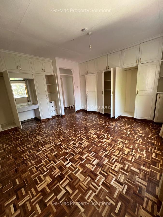 4 Bed House with En Suite in Loresho - 14