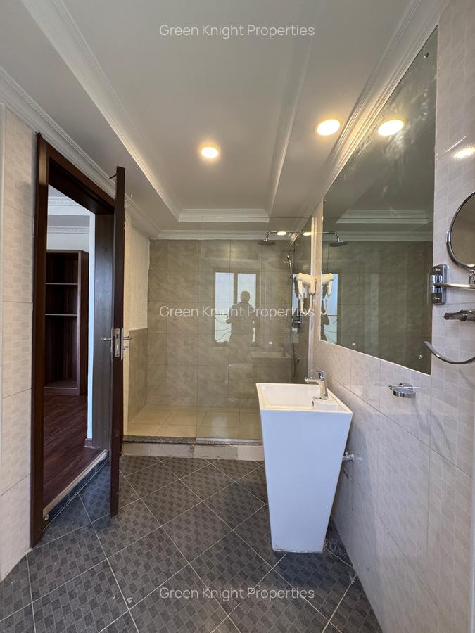 Serviced 2 Bed Apartment with En Suite in Ngong Road - 11