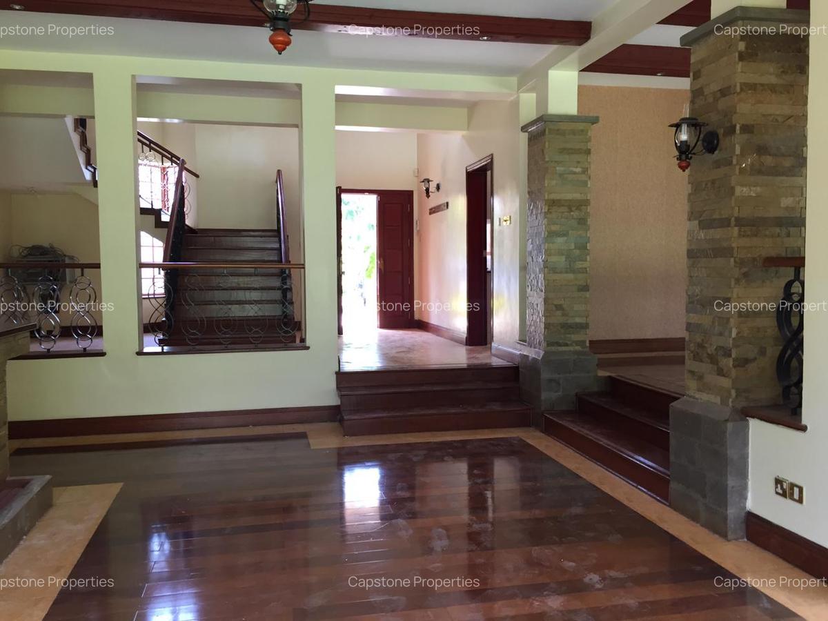 5 Bed Townhouse with En Suite in Runda - 18