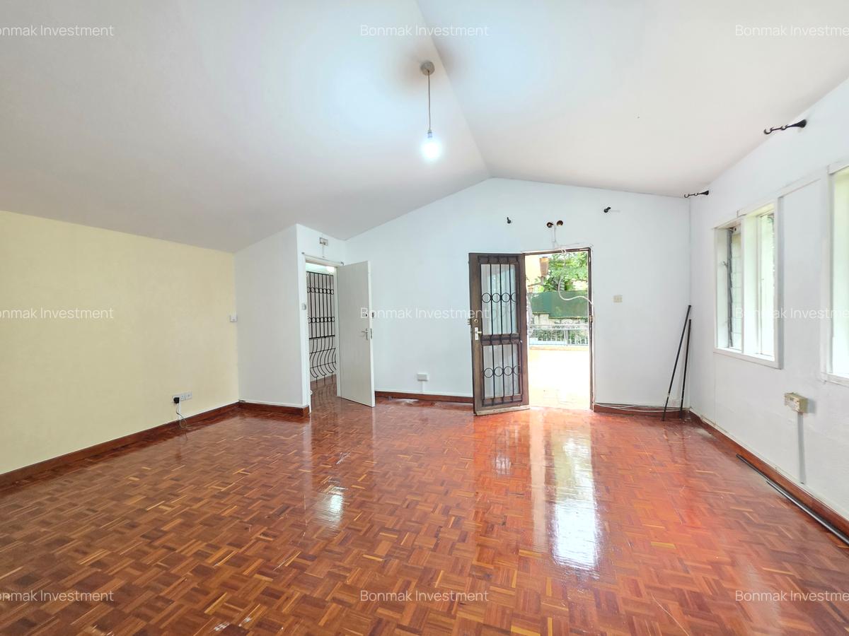 4 Bed House with En Suite at Lakeview Estate. - 12