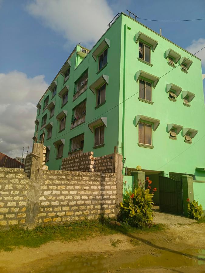 Serviced 10 Bed Apartment with En Suite at Utange - 3