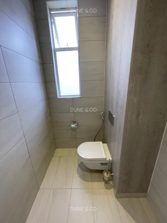 2 Bed Apartment with En Suite in Westlands Area - 14