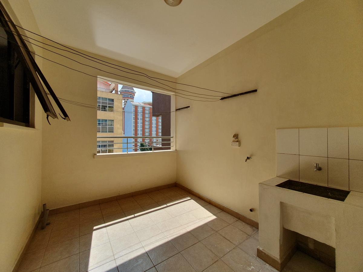 3 Bed Apartment with En Suite at Mpaka Rd - 6