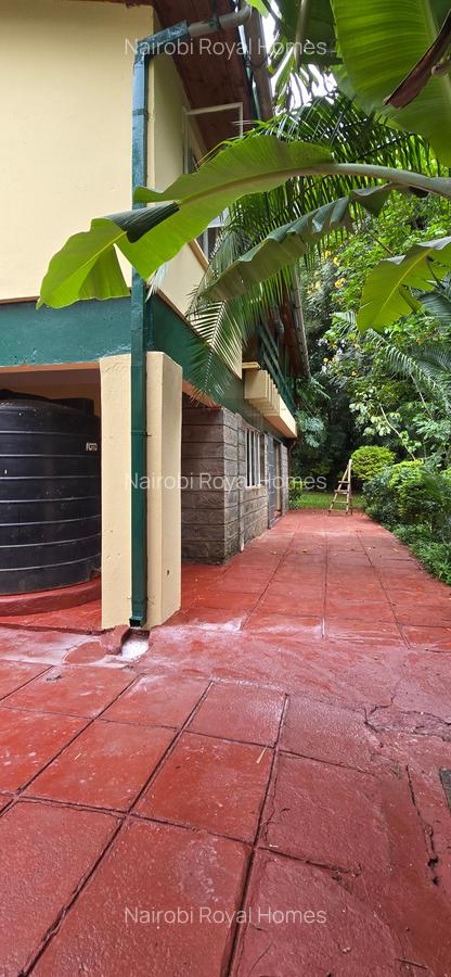 4 Bed House with En Suite at Lavington Green - 6