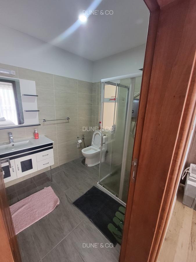 Serviced 2 Bed Apartment with En Suite in Kileleshwa - 5