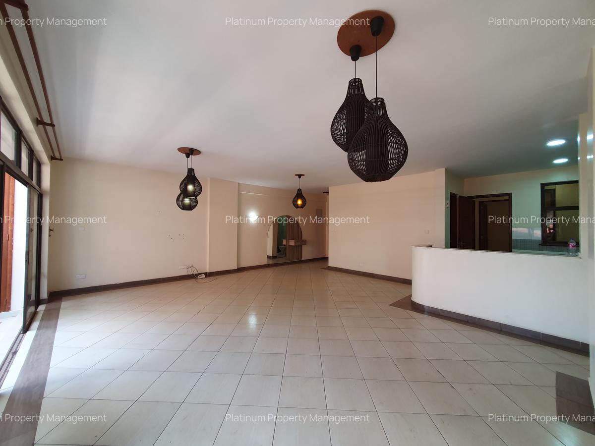 4 Bed Apartment with En Suite at One West Park - 5